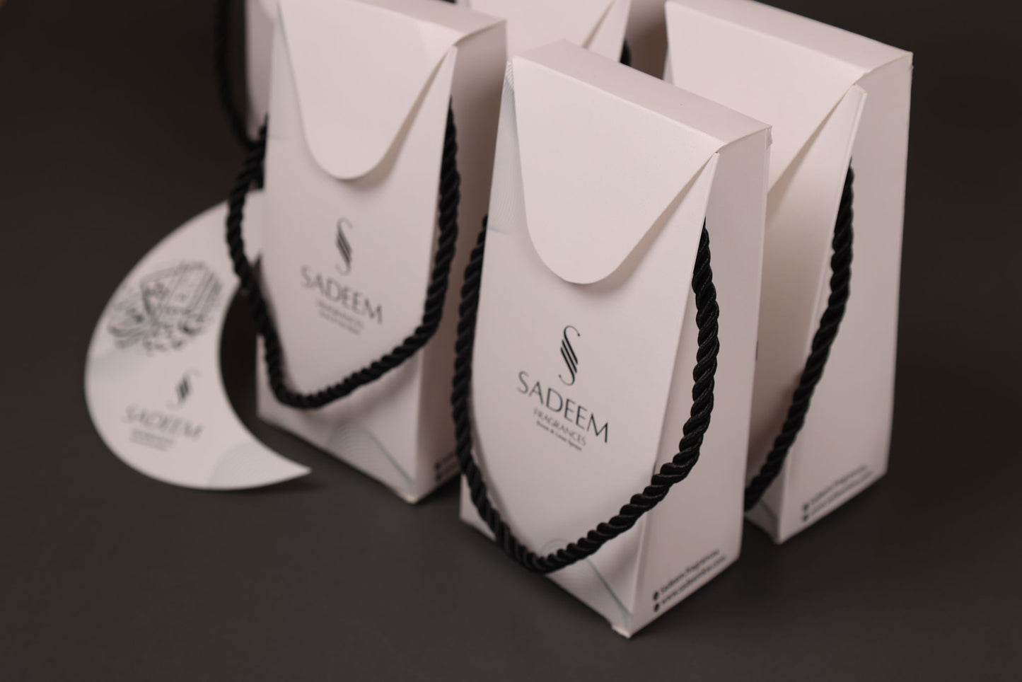 Give aways توزيعات